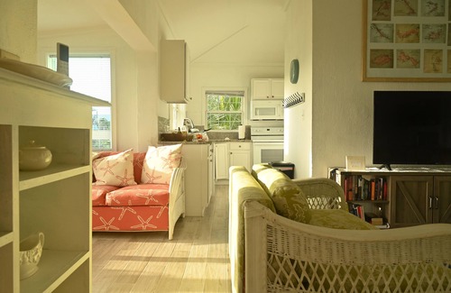 George Town House | Anchorage, George Town, Exuma, Bahamas surrounded by Turquoise seas