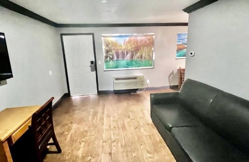 Lakeport Hotel | Anchorage Inn Lakeport