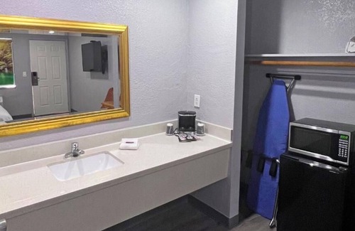 Lakeport Hotel | Anchorage Inn Lakeport