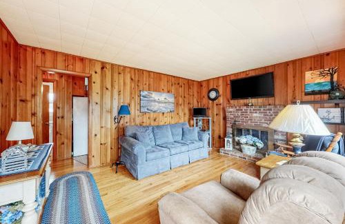 Bass River House | Anchors Await