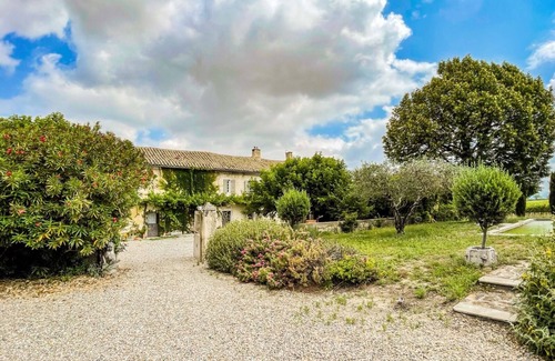 Rochegude House | Ancien Corps de Ferme Avec Piscine au Coeur des Vignes en Drôme Provençale