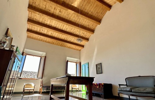 Cossignano House | Ancienne Maison Pour une Visite au Coeur de la Règion Marche