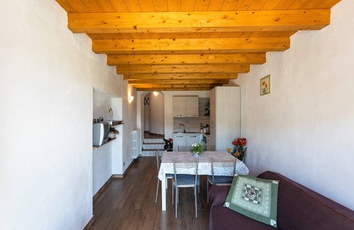 Vesio Apartment | Ancient Court Geneva - Ap. Artù Lake Garda