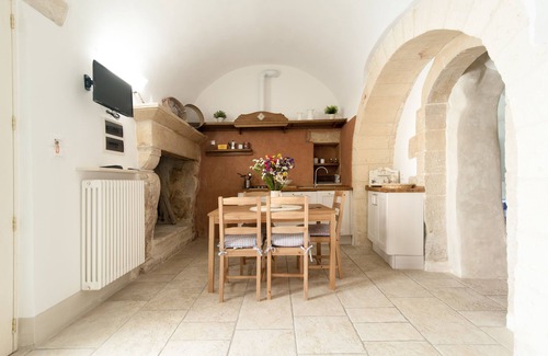 Lecce House | Ancient residence with fireplace and all comfort just a few minutes from Otranto
