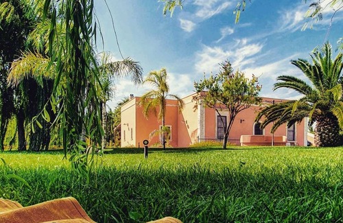 Guagnano House | Ancient villa with swimmingpool in the middle of land of the Negroamaro wine