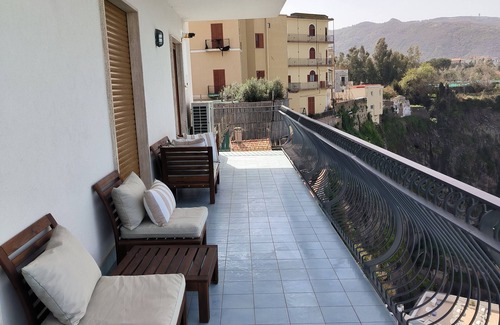 Meta Apartment | And not far from Sorrento center