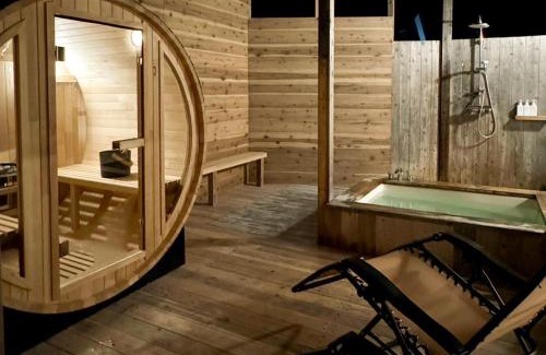 Kominato Onsen House | and SEA The Terrace 海を感じながら料理を楽しみ開放的なTerraceで過ごす