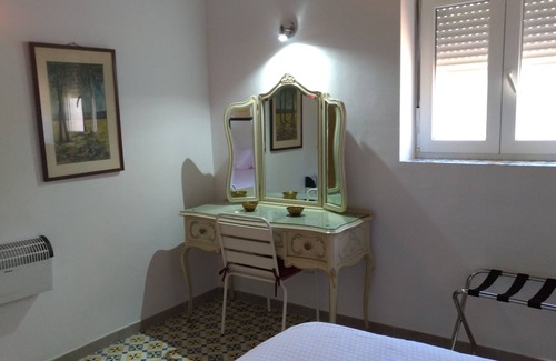 El Pedroso Cottage | Andalusian Cozy Country House La Umbria by the riverside Casa del Patio