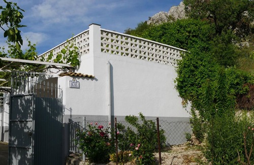 Moclin Cottage | Andalusian Retreat with Private Pool and Garden