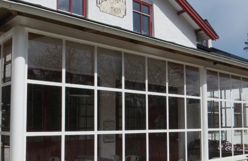 Storlinge Bed & Breakfast | Andelsmejeriet Bed and Breakfast