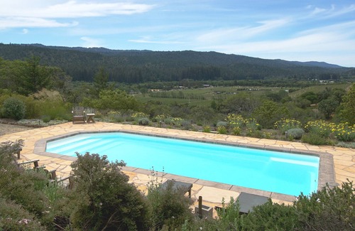 Anderson Valley House | Anderson Valley Getaway