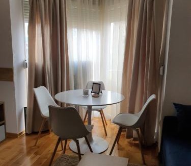 Veliko Gradiste Apartment | Andjelka A26 Silver lake, Srebrno jezero, Veliko Gradiste