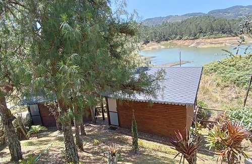 Guatape Cabin | Andre's Deck