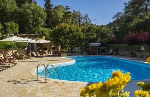 Lakka Apartment | Andrikos Studio C with swimming pool and walking distance from village