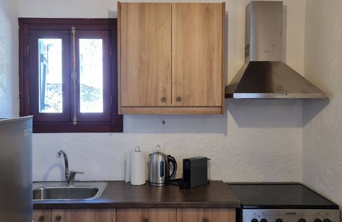 Megas Yialos-Nites House | Andros Serenity-Adults Only-Sea view-pool/jacuzzi stone residence