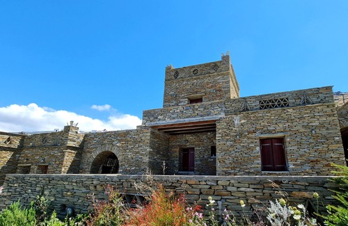 Megas Yialos-Nites House | Andros Serenity-Adults Only-Sea view-pool/jacuzzi stone residence