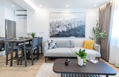 Athens Apartment | Anemoi Home - Luxe Stay with Pool & Gym by TT