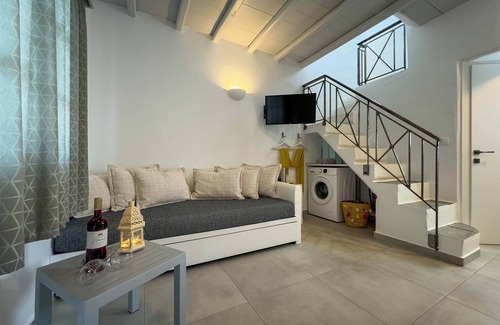 Karavostasis House | ANETON Residences Folegandros (56sq.m.)80 meters from bay Hohlidia