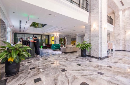 Van Mieu Hotel | Angel Palace Suite 115 Nguyễn Khuyến