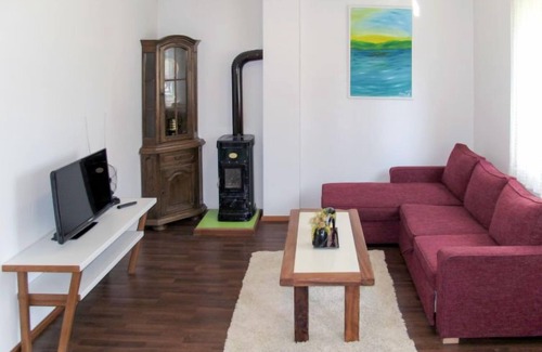 Strmac House | Angelina (LBN428) by Interhome