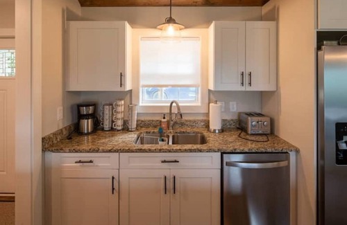 Beech Mountain Ski Chalet | Angels Overlook Chalet and Winter Holiday Ski Haus