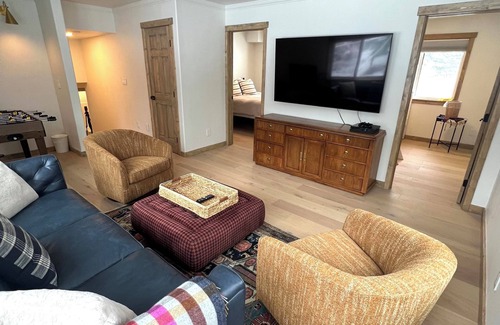 South Lake Tahoe House | Angora Highlands Updated Home, close to Fallen Leaf Lake, quiet location!
