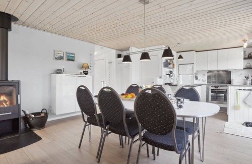 Diernæs Strandby House | "Anisa" - 400m from the sea by Interhome