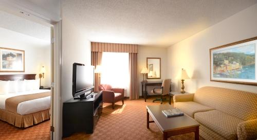 Ann Arbor Hotel | Ann Arbor Regent Hotel and Suites