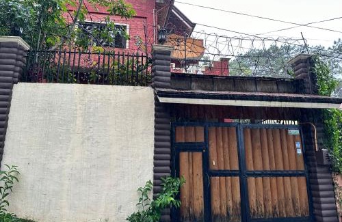 Baguio House | Ann's Villa WholeHouse Camp7 6BR w/balcony&parking