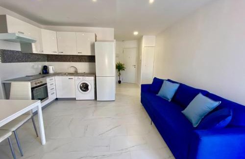 Los Cristianos Apartment | ANNA beautiful apartment in the first Oceanline in Los Cristianos.
