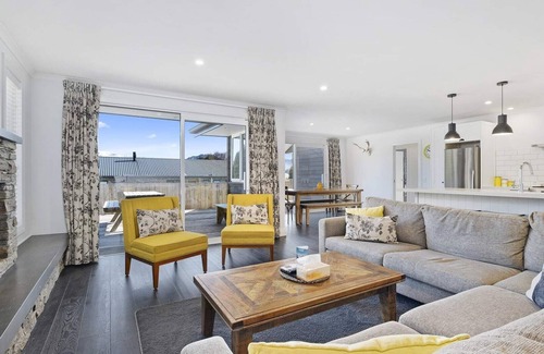 Wanaka House | Annandale Lodge in Wanaka