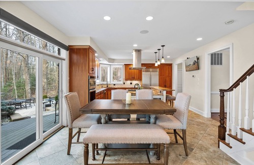 Epping Forest House | Annapolis Coastal Dreamcation - Hot Tub, Private Dock & Close to Everything!