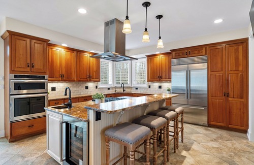 Epping Forest House | Annapolis Coastal Dreamcation - Hot Tub, Private Dock & Close to Everything!