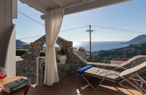 Mirthios Apartment | AnnaView Deluxe 35sqm apartment No13 with Seaview