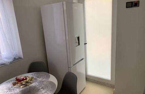 Beddington South Apartment | Annex D. One Bedroom flat in south London