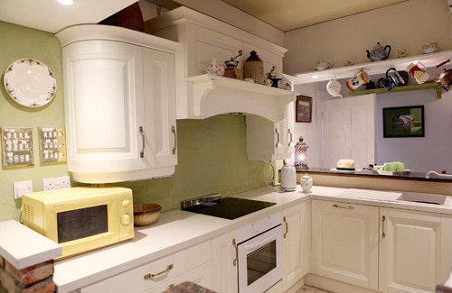 Kilcar House | Annie's Corner House