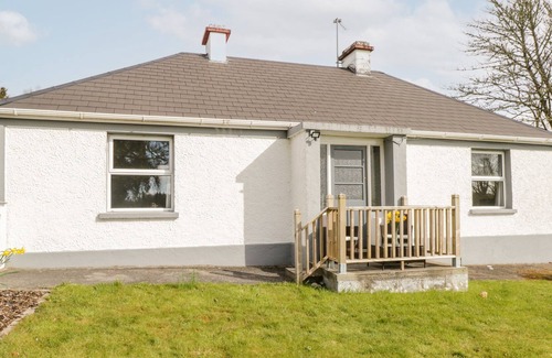 Jamestown Cottage | ANNIE'S COTTAGE, pet friendly in Ballinamore, County Leitrim