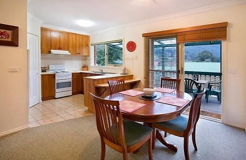 Warburton House | Annie's Escape in Warburton
