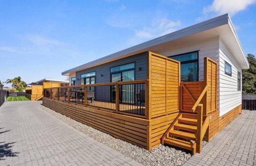 Waihi Beach House | Another on Leo