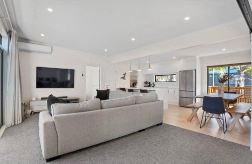 Waihi Beach House | Another on Leo
