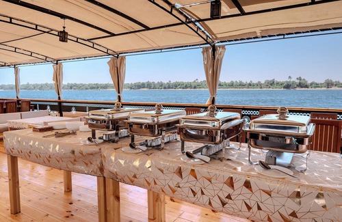 Esna Boat Rental | Anoush Dahabiya Nile cruise Double Room 7 nights From Luxor to Luxor each Monday