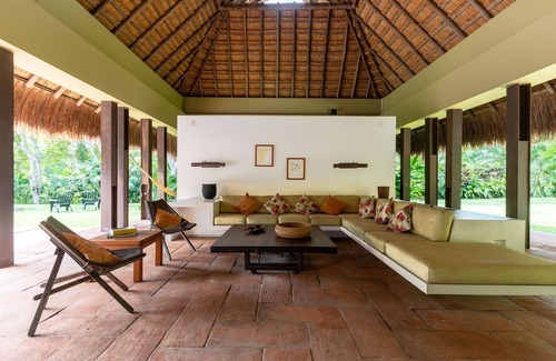 Anapoima Villa | Anp032 - Elegant house at Mesa de Yeguas Country Club