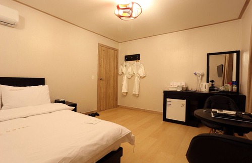 Anseong Hotel | Anseong Gallery