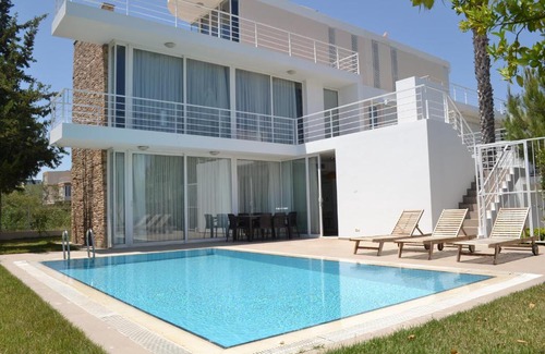 Kadriye Villa | Antalya belek private villa private pool 4 bedrooms close to beach park - land of legends