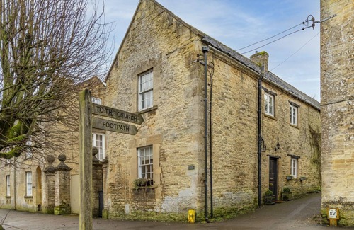 Chedworth Cottage | Antelope Cottage - Northleach, Cotswolds - near pubs