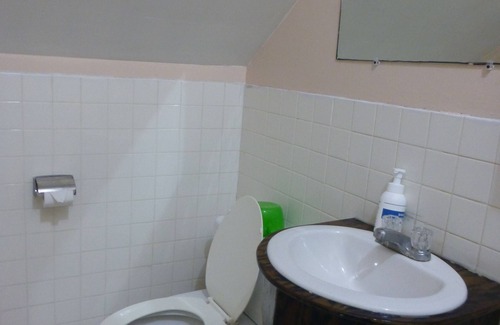 Malakal Island House | Antelope Guesthouse
