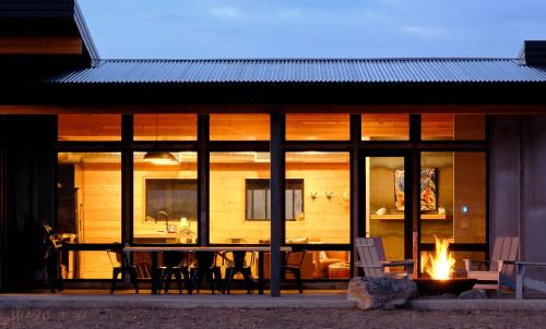 Livingston House | Antelope Run - The Bunk House