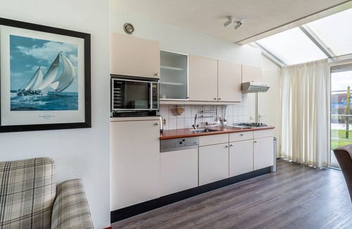 Hoofdplaat House | Antibes 232 - Kustpark Village Scaldia - Detached holiday home directly at the lake with spacious garden