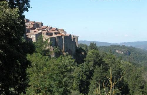 Barbarano Romano Apartment | antica dimora