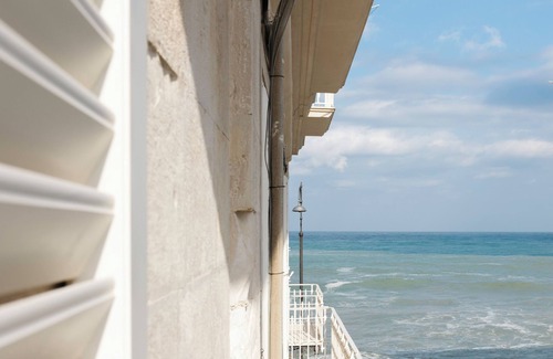 Molfetta Apartment | [Antica Dimora Sul Mare] Verde - Luxury - Central